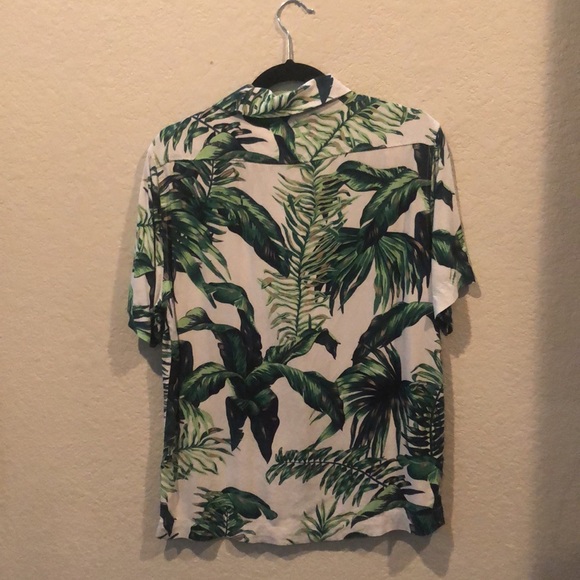 H&M casual button down - Picture 3 of 3